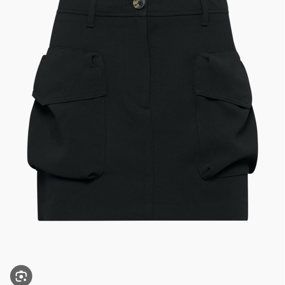 Aritzia ASTRAL CARGO SKIRT